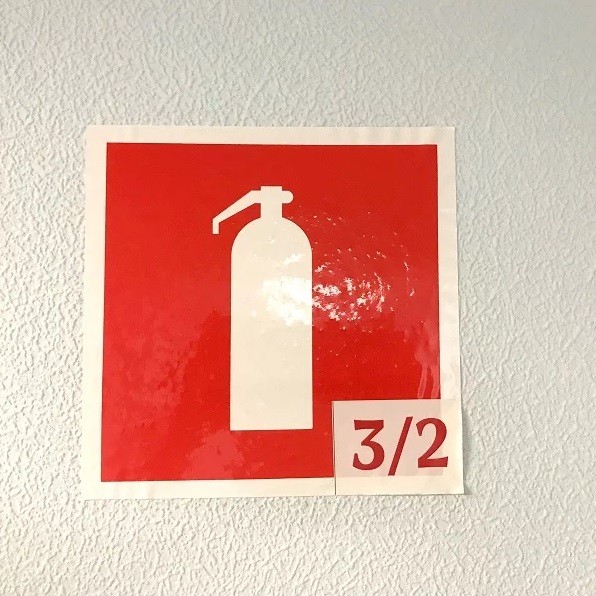 Табличка пожарная техника